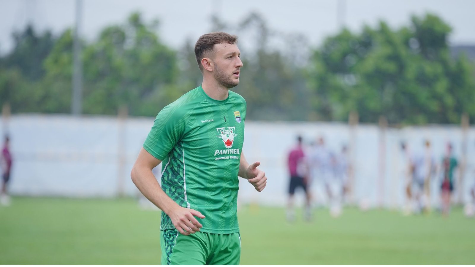 Debut di Piala Presiden, Adam Przybek Terpukau dengan Atmosfer Stadion
