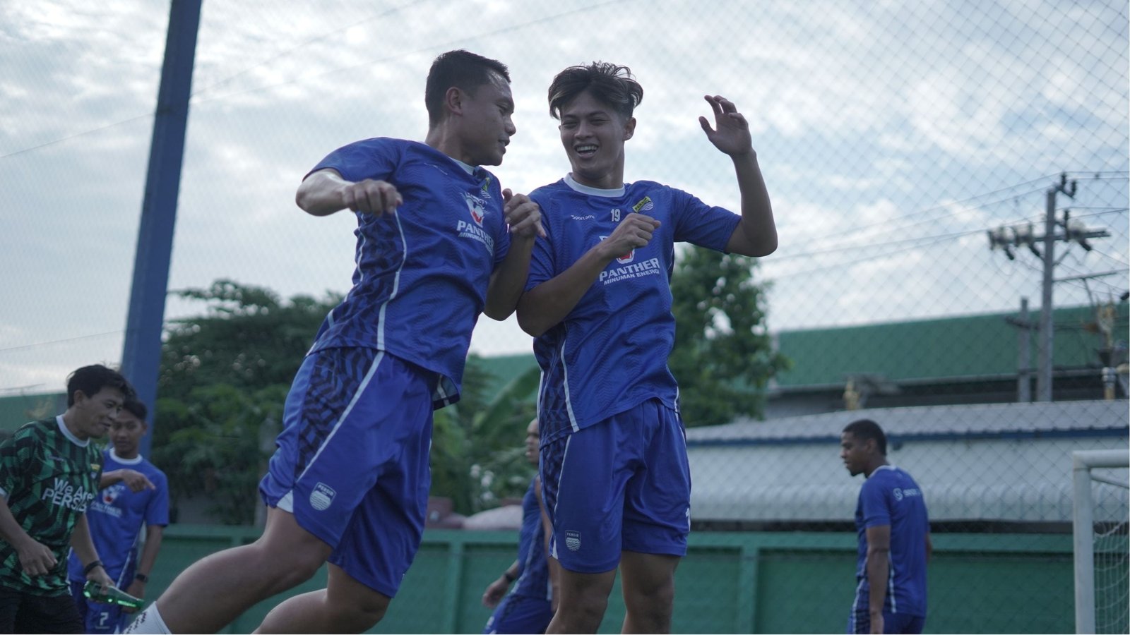 Tanggapi Video di Tiktok Adam Alis saat TC, Dewangga Cerita Kedekatannya dengan Pemain Persib
