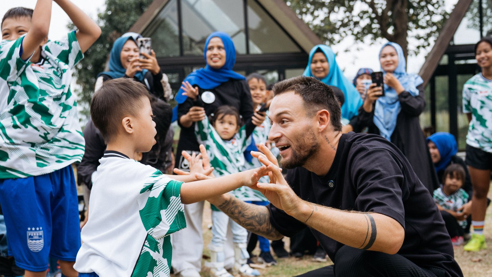 Rayakan Ulang Tahun Putrinya, Marc Klok Ajak Anak-Anak Disabilitas dan SSB Bermain Bersama
