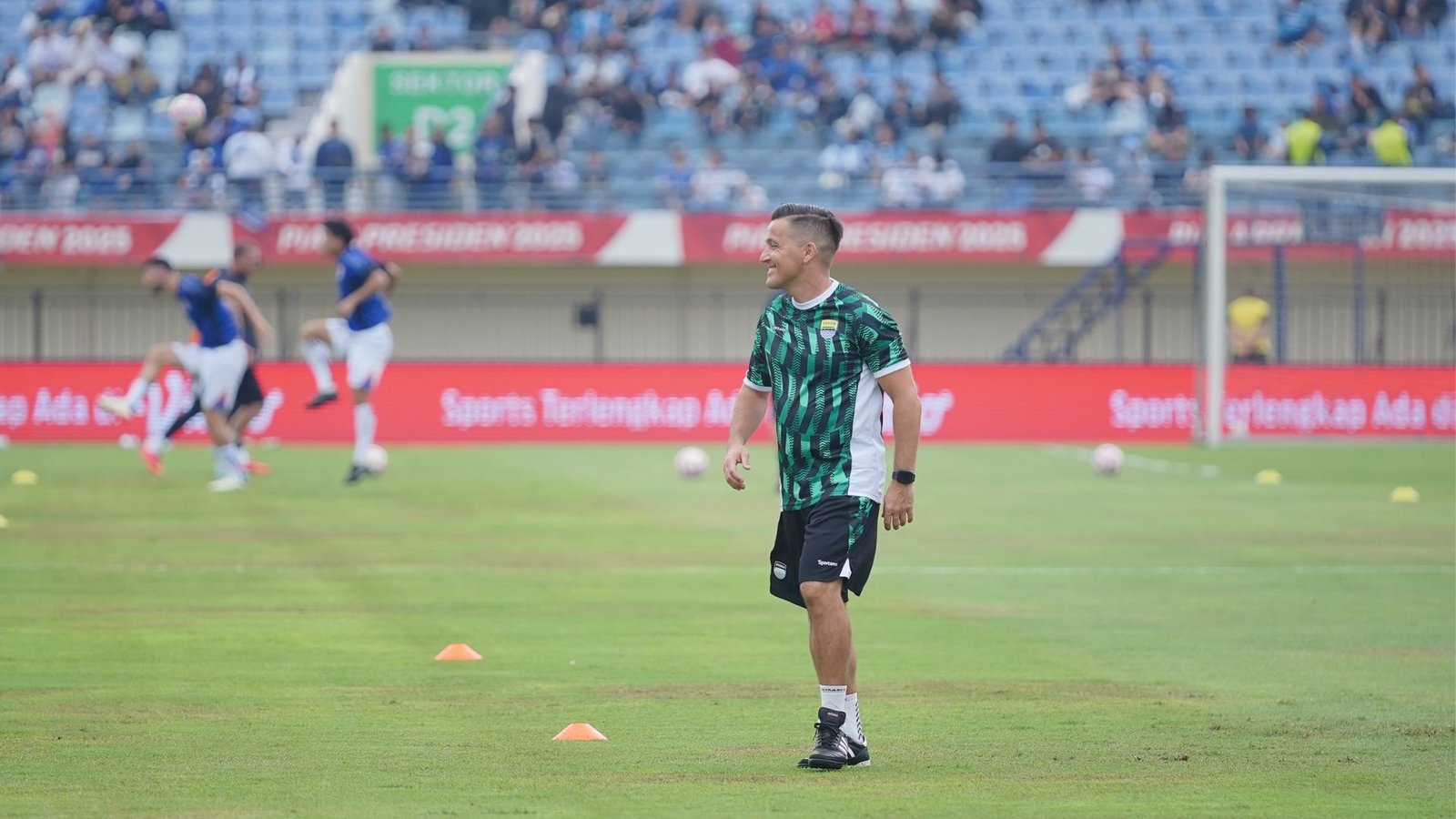 Fisik Pemain Persib Baru 60 Persen, Miro Petric Targetkan Puncak Kondisi di Awal Liga