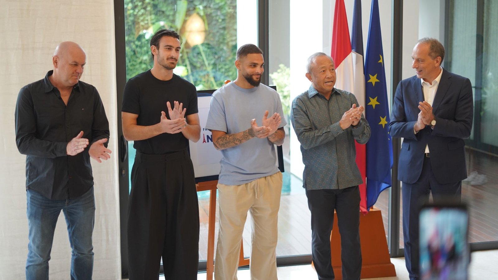 Persib Bertemu dengan Kedutaan Besar Prancis, Andrew Jung dan Kurzawa Turut Hadir