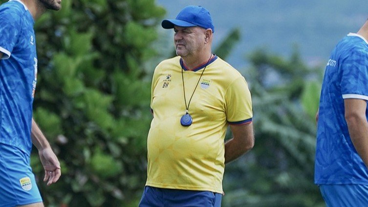 The Rise of AI-Powered Personal Assistants: How They Manage