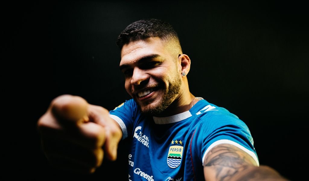 Membangun Ulang Poros Tengah, Berguinho Jadi Kepingan Baru Persib